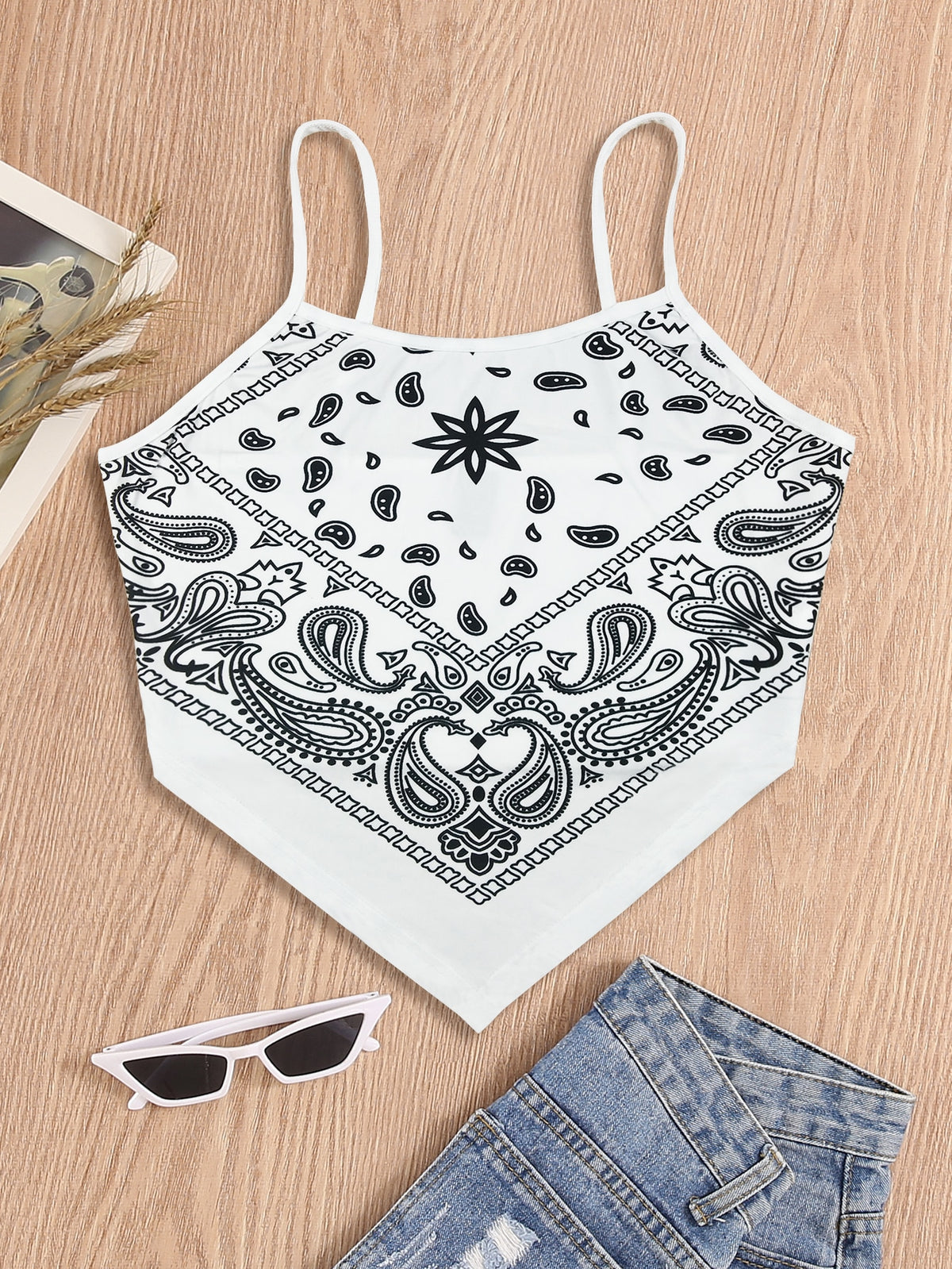 Paisley Cami with Hanky Hem - White / XL
