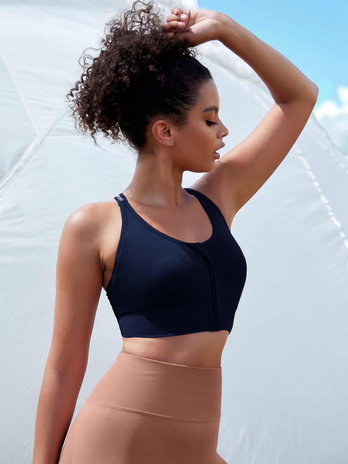Letter Graphic Zip Front High Support Sports Bra -