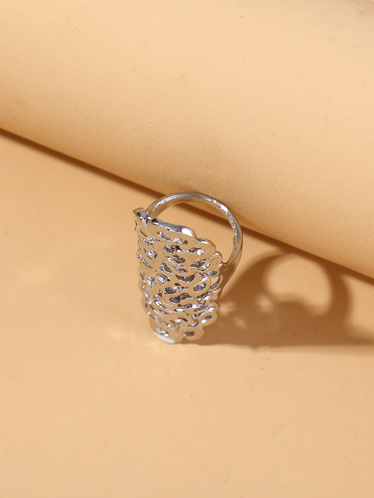 Hollow Out Ring with Rhinestone Detai -