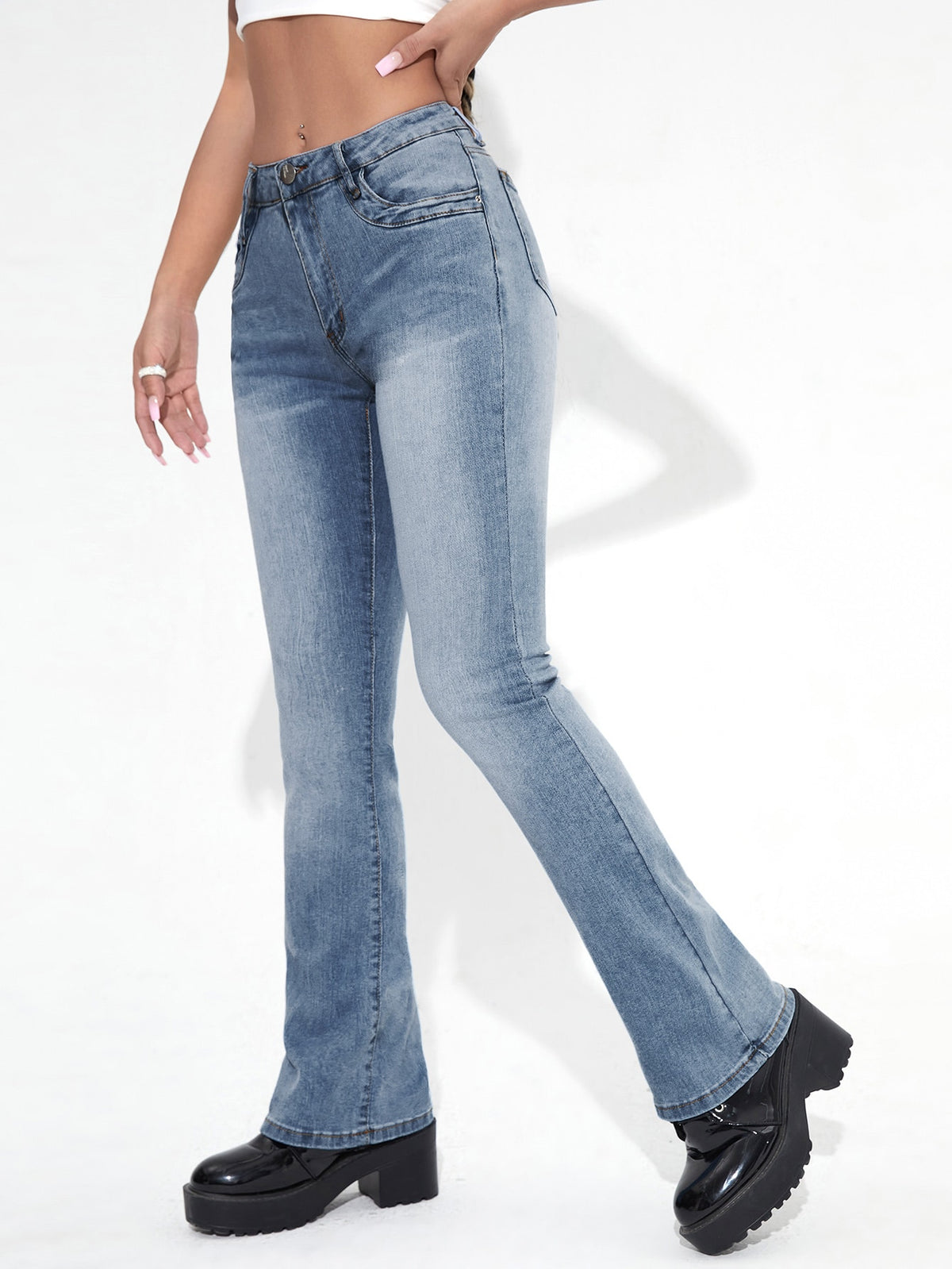 Straight Leg Jeans - Light Wash-2 / L