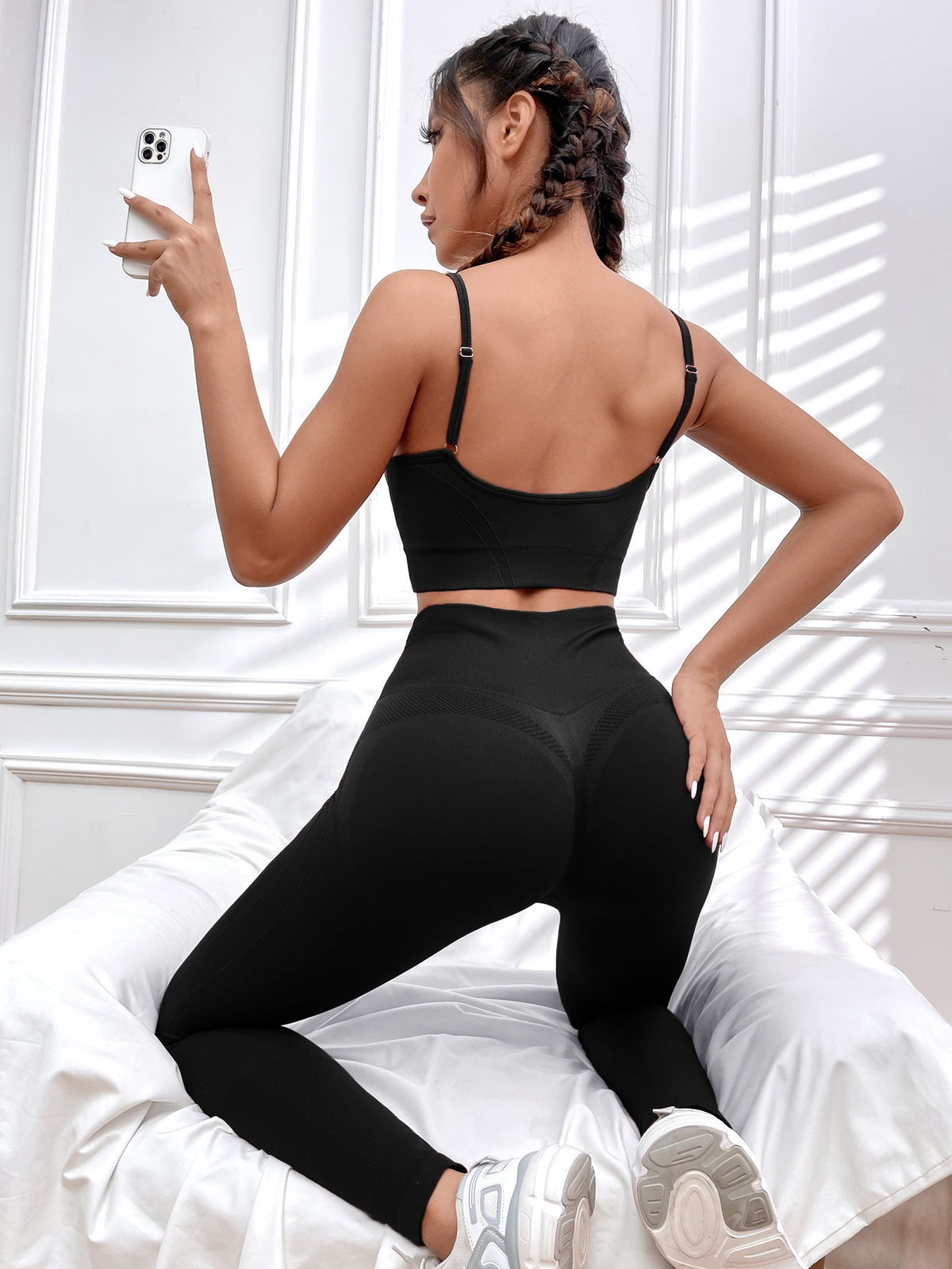High Stretch Seamless Sports Bra & Leggings Set - Black / L