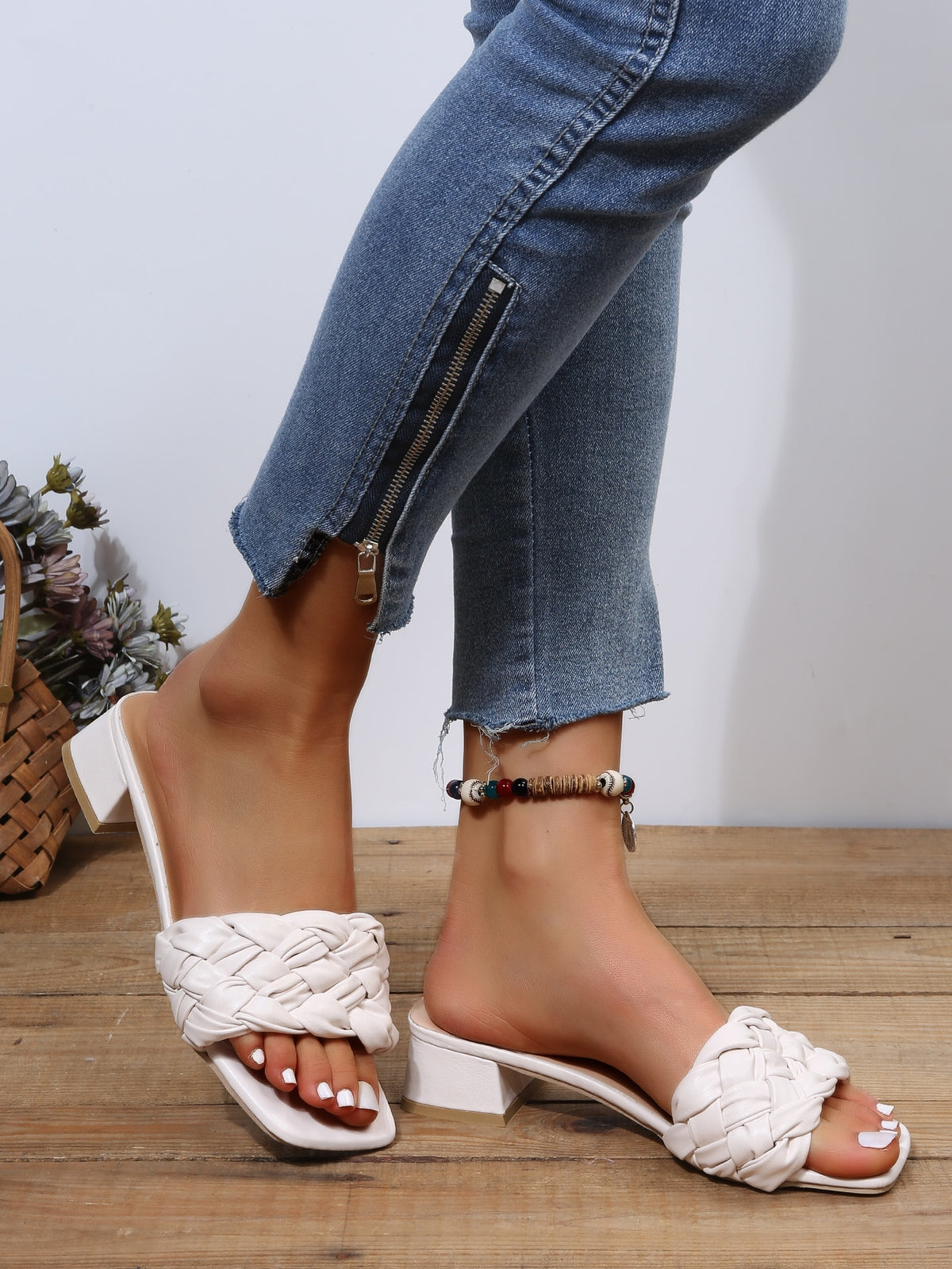 Chunky Braided Mules - White / 10