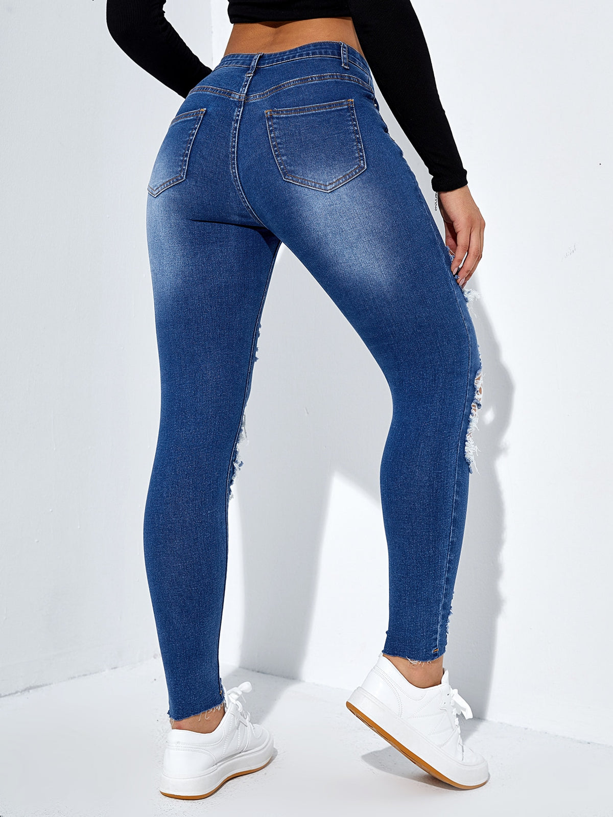 Skinny Jeans Cut Out Ripped with Raw Hem