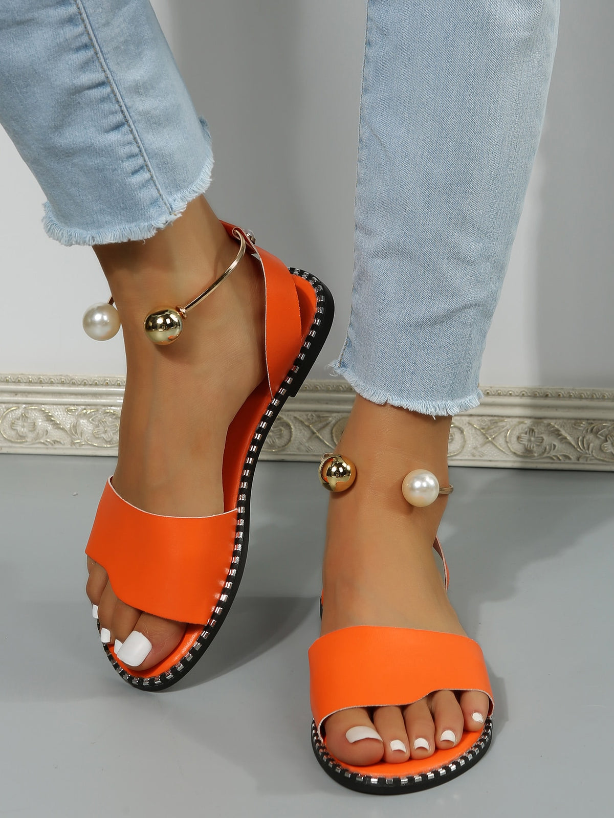 Women's Faux Leather Open Toe Sandal with Pearl Accent