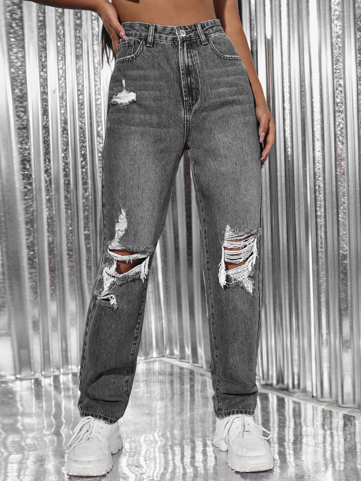 Straight Leg Jeans Light Wash with Ripped Detail