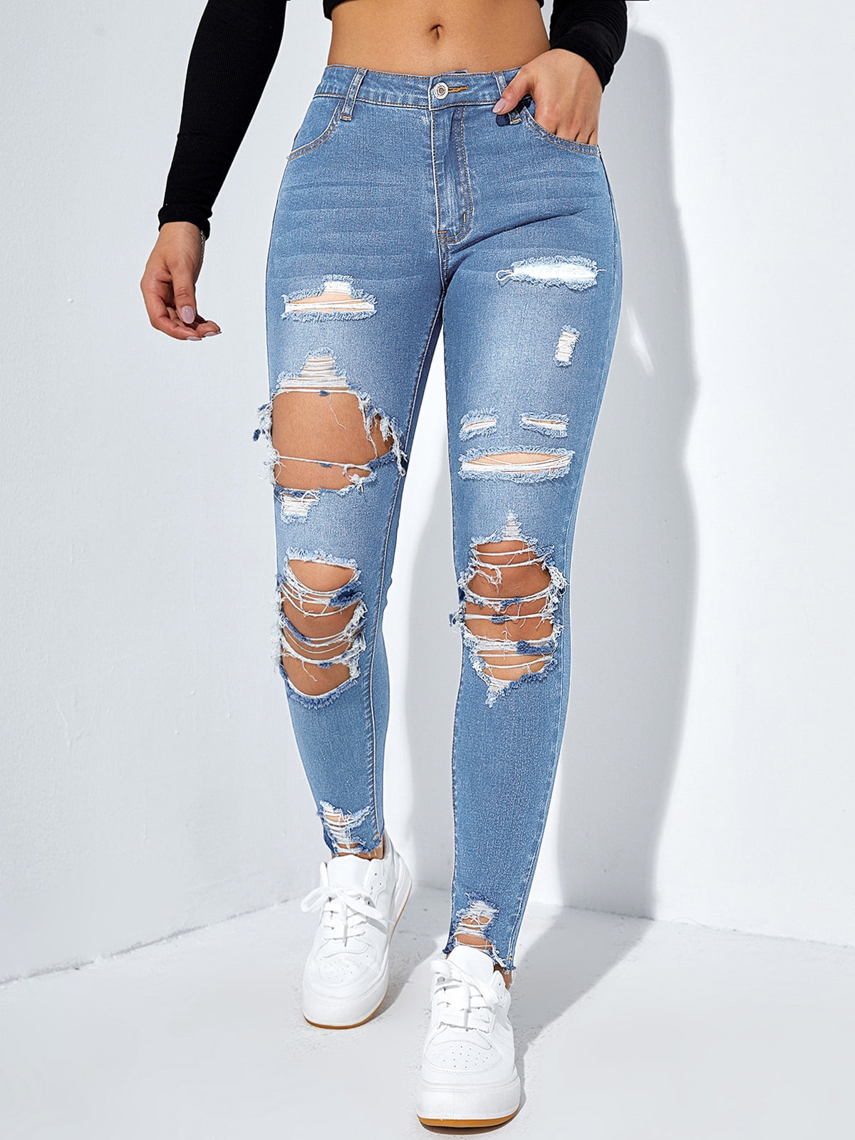 Skinny Jeans Cut Out Ripped with Raw Hem