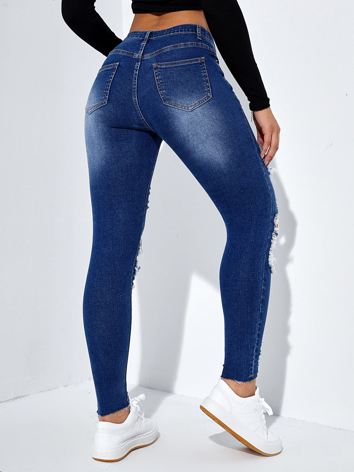 Skinny Jeans Cut Out Ripped with Raw Hem