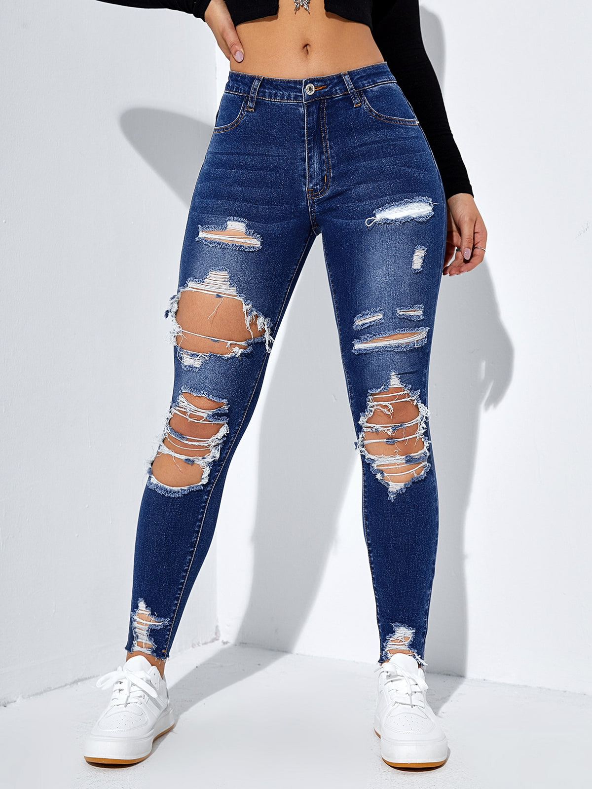 Skinny Jeans Cut Out Ripped with Raw Hem