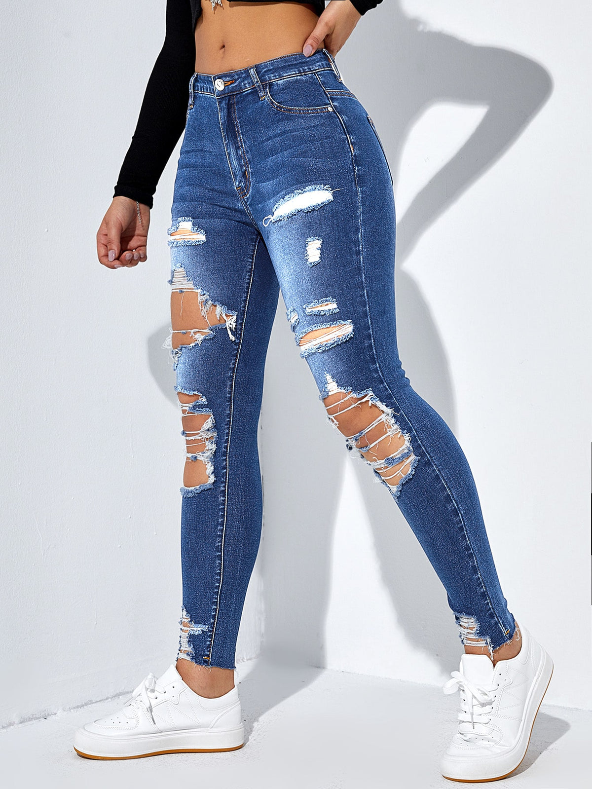 Skinny Jeans Cut Out Ripped with Raw Hem