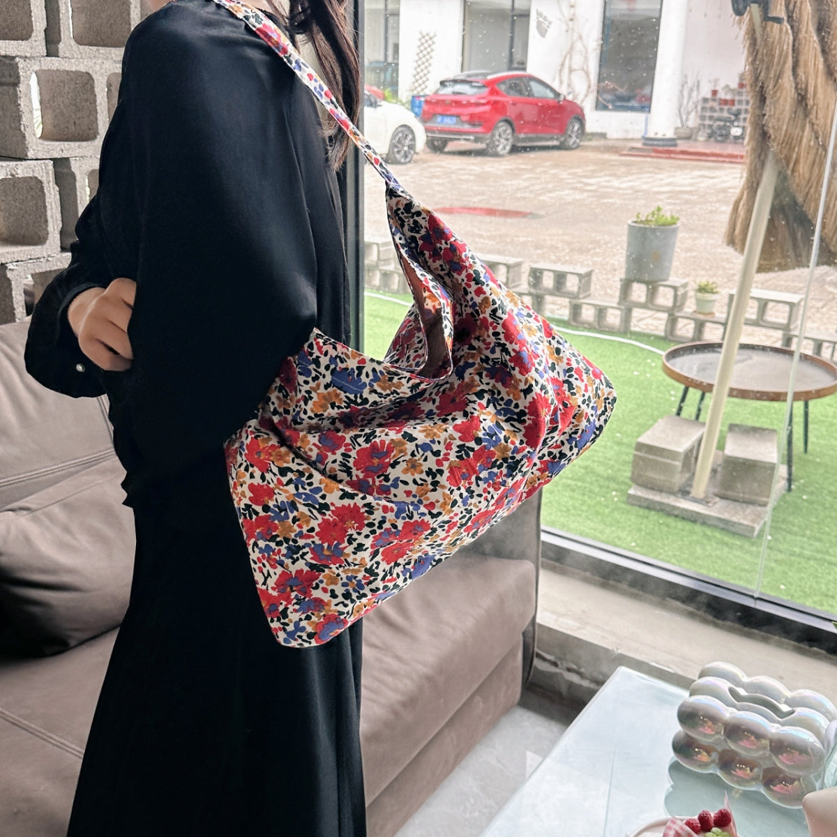 Printed Medium Shoulder Bag