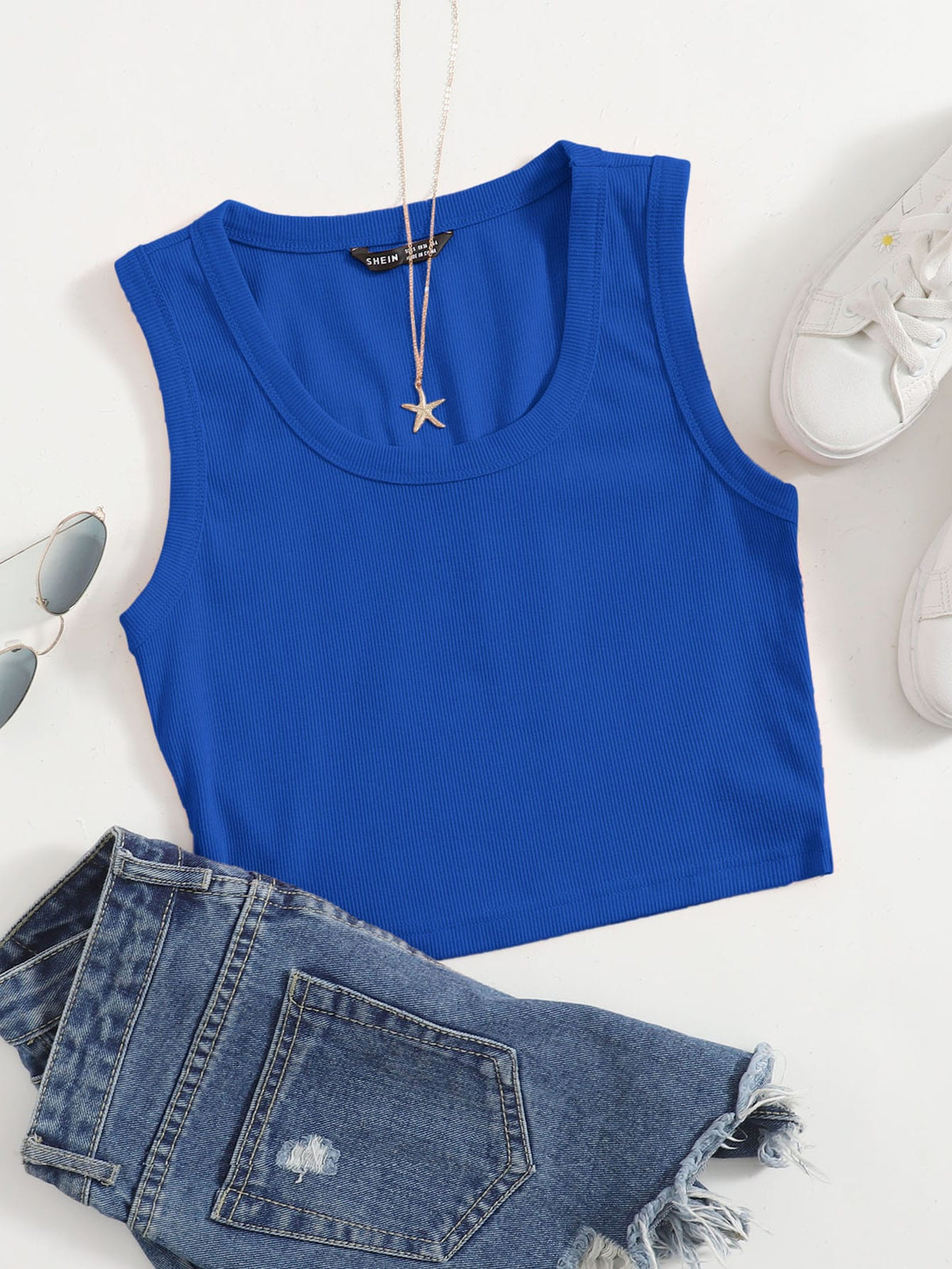 SHEIN Solid Fitted Tank Top  Blue tank top outfit, Best tank tops, Top  summer outfits