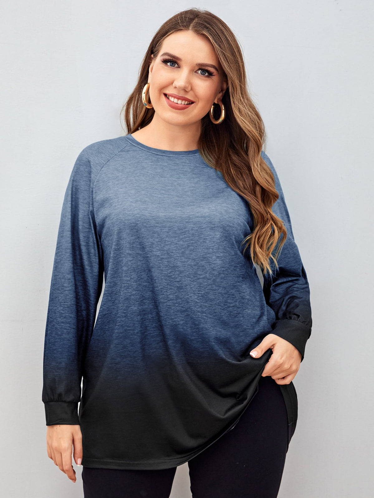 Plus Size Two Tone Tee with Raglan Sleeve - Multicolor-4 / 4XL
