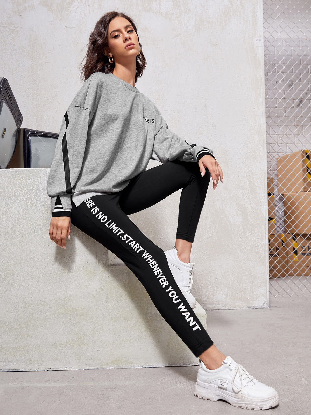 Graphic Pullover and Leggings Set - 