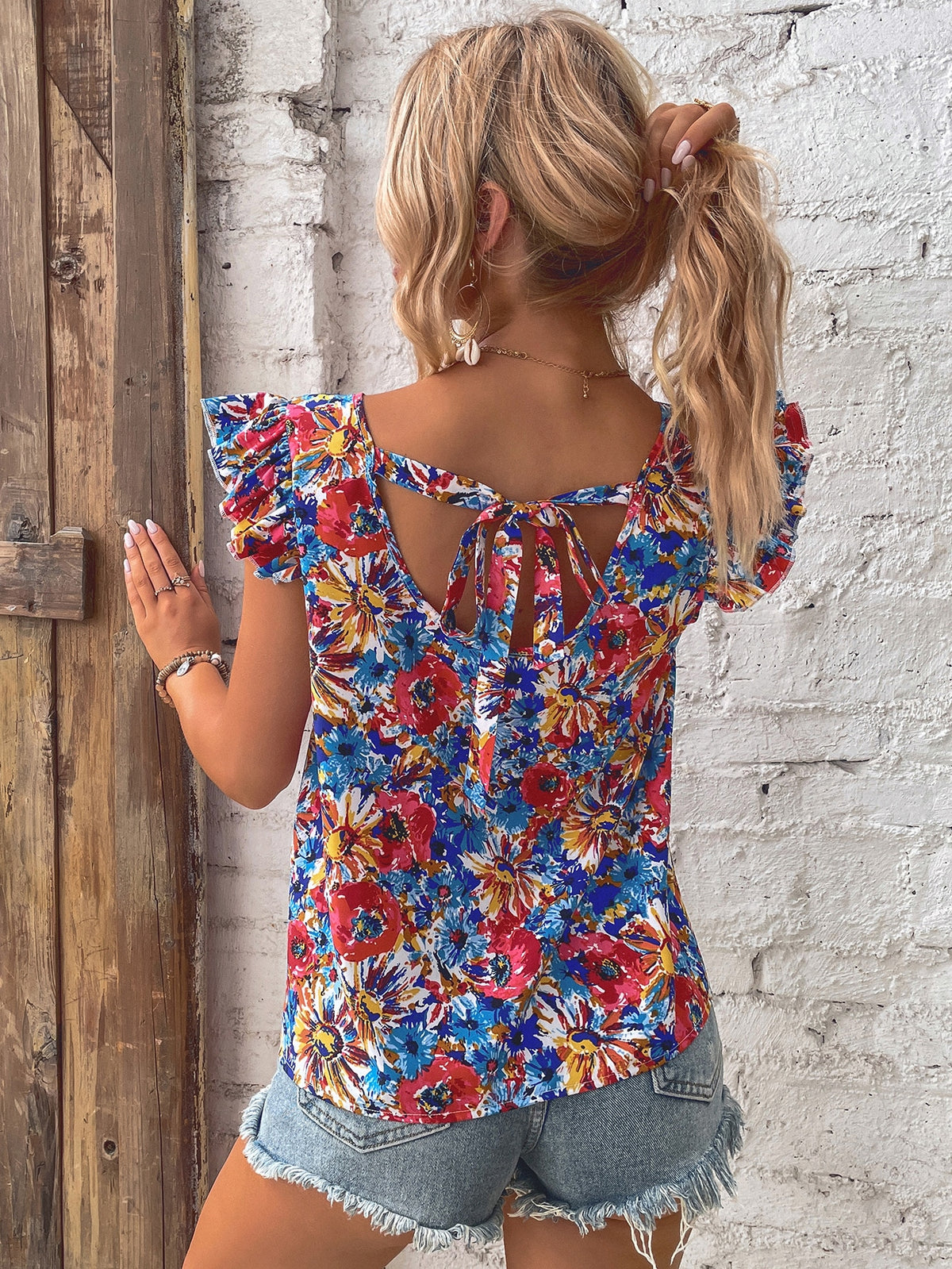 Large Florals Print Blouse with Ruffle Trim - 