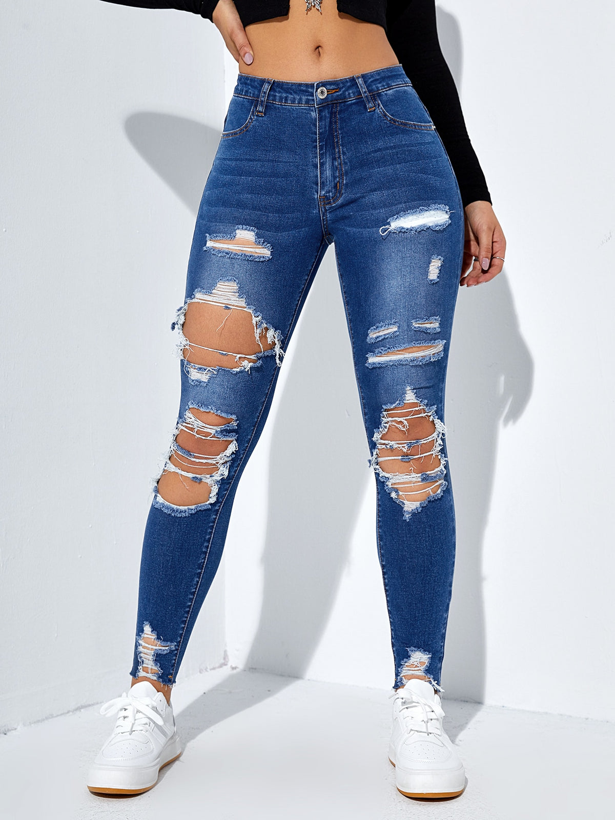 Skinny Jeans Cut Out Ripped with Raw Hem