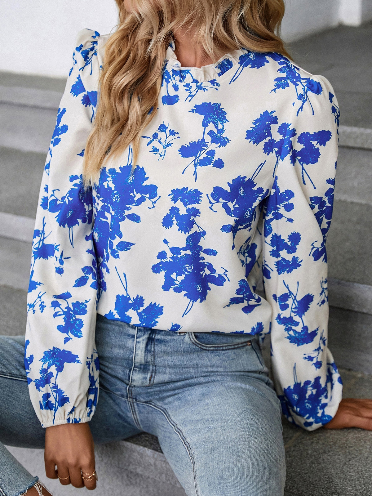 Floral Print Blouse with Lantern Sleeve