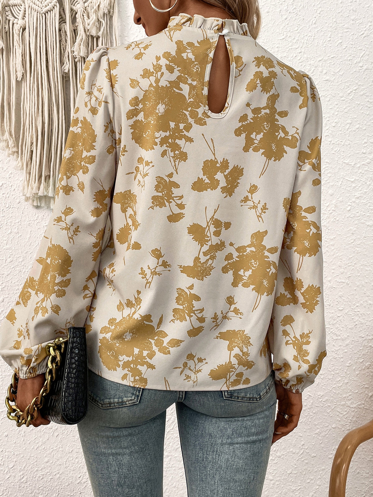 Floral Print Blouse with Lantern Sleeve