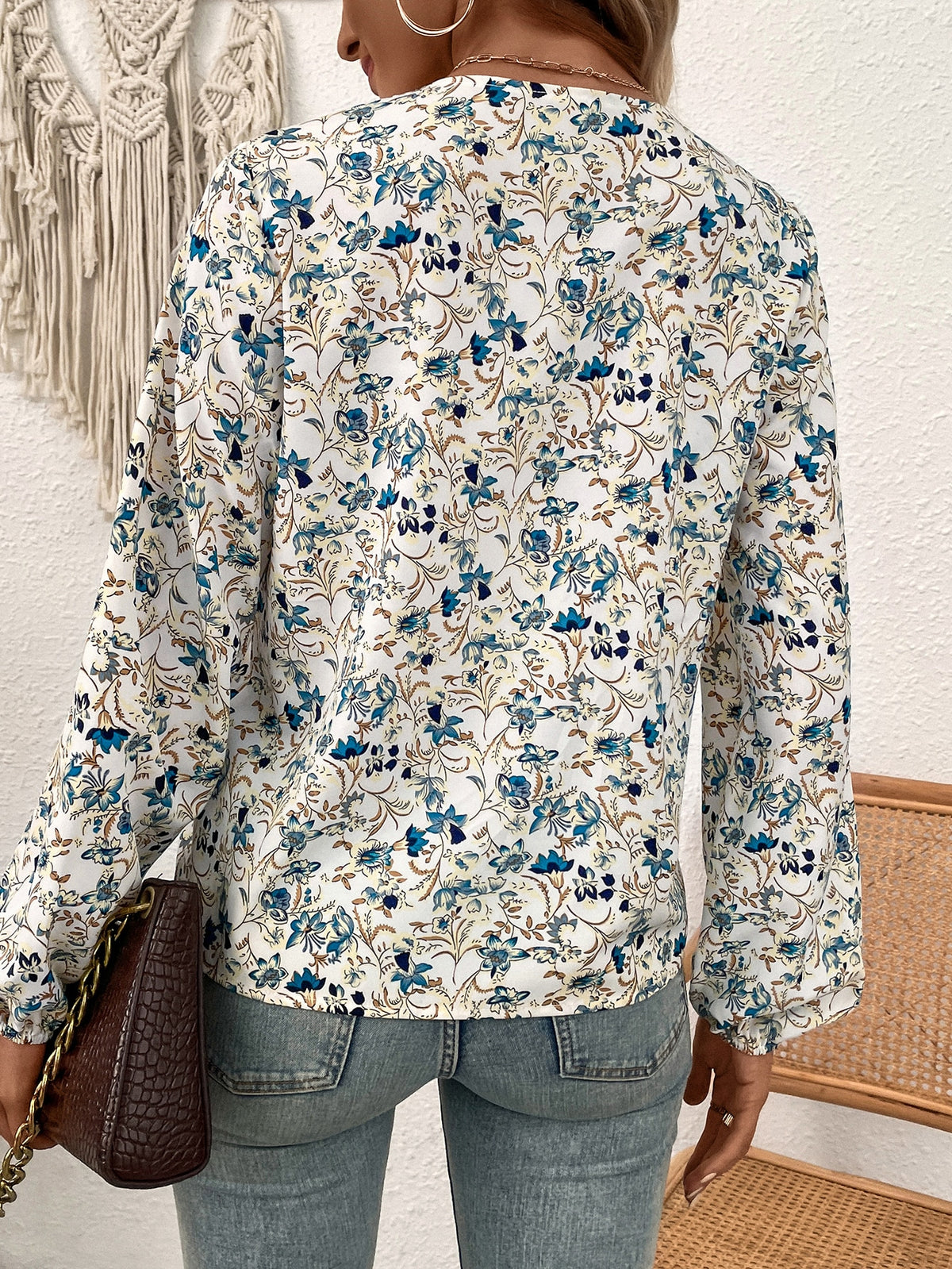 Floral Print Lantern Sleeve Blouse with Lace Insert